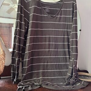 Apt. 9 Dark Olive Oversized Long Sleeve Tee